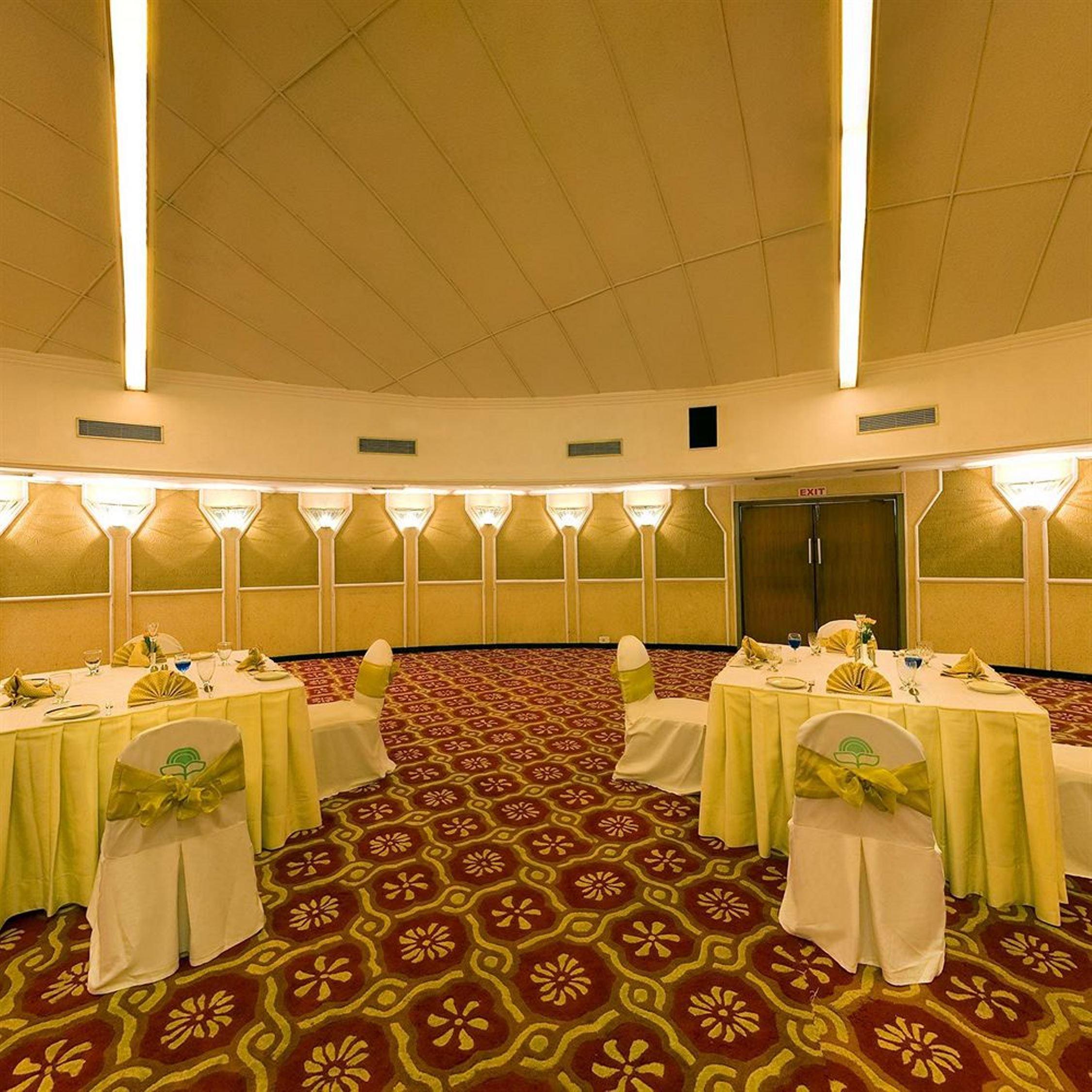 צ'נאי Savera Hotel מראה חיצוני תמונה